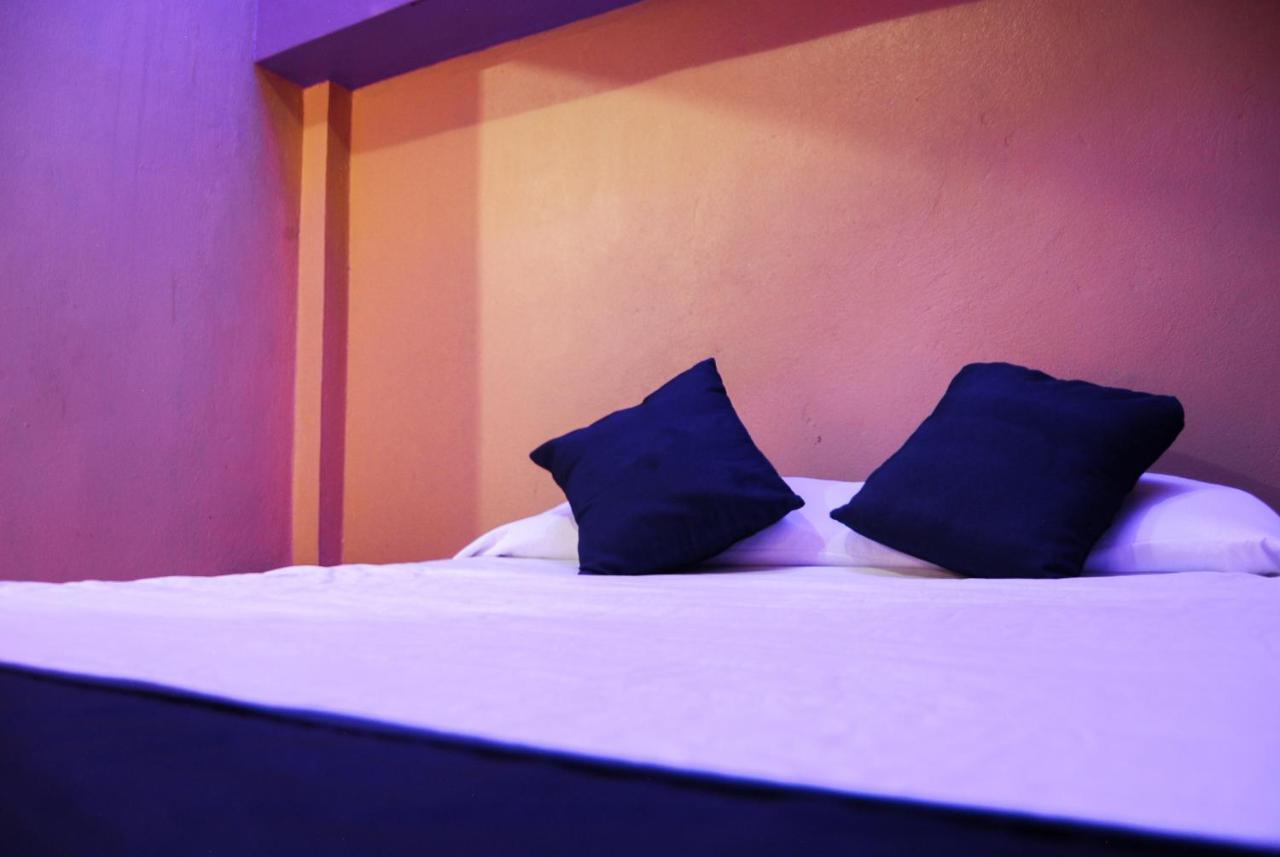 Hotel Oasis Monterrey Luaran gambar